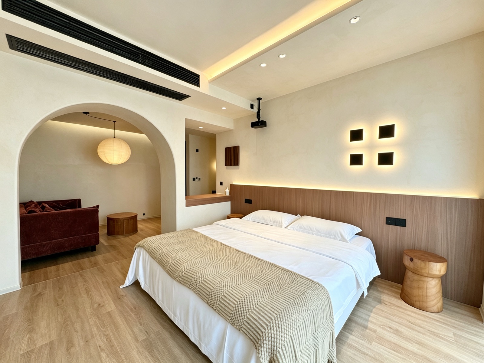 Another Jiangyue bedroom with an arched opening