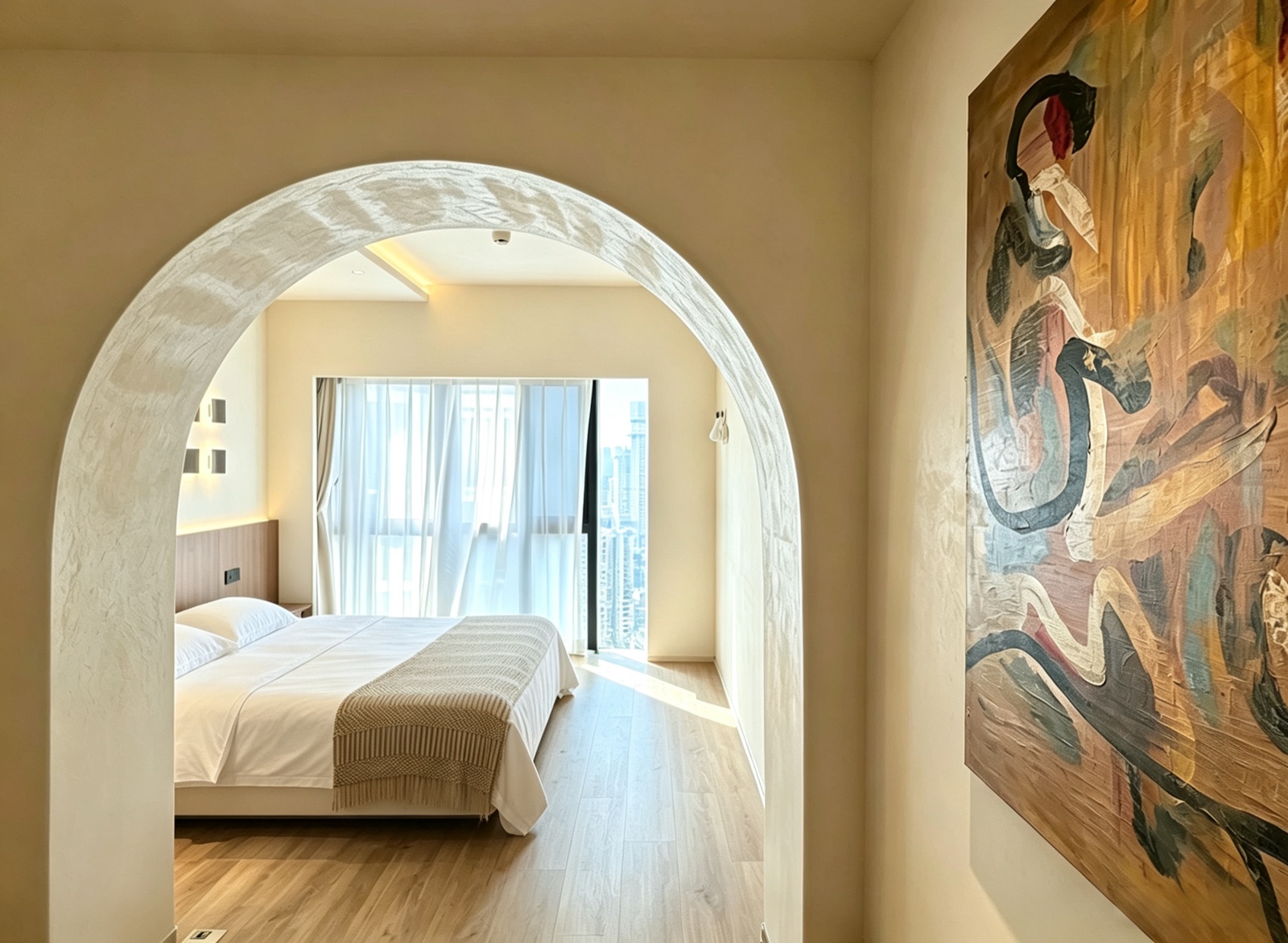 Liu Feng room with a rounded arch
